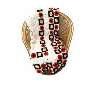 Vintage Afghan Knit Throw Blanket: Ivory, Cream, Rust Red.